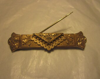 Fancy Gold Filed Engraved Bar Brooch Wonderful