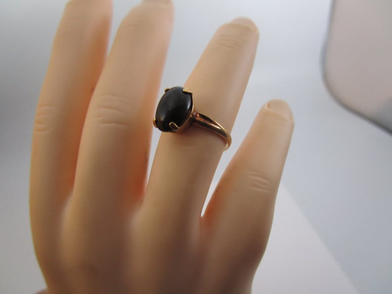 Antique 10K Gold & Solitaire Black Onyx Stone Ladies Ring image 1