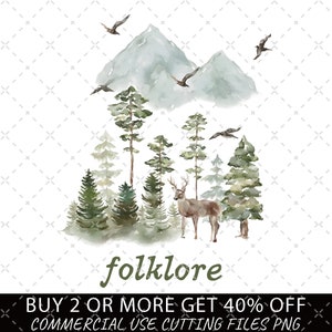 Könnte beinhalten: Aquarellillustration einer Waldszene mit Bergen, Bäumen, Vögeln und einem Hirsch. Das Wort "folklore" ist in grüner Schrift geschrieben. Das Bild hat einen weißen Hintergrund mit einem dezenten Kreuzschraffurmuster.
