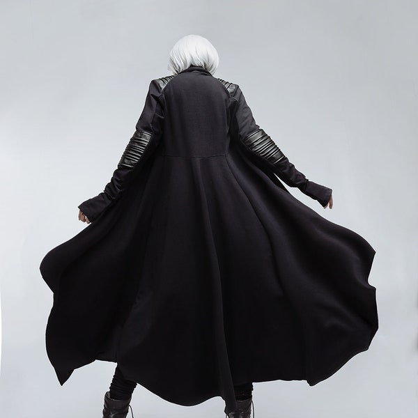 Schwarzer asymmetrischer Mantel, schwarzer Umhang, Gothic-Kleidung, futuristische urbane Kleidung, dunkle Mode, industrielle Kleidung, Vampir-Mantel