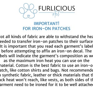 Puede incluir: Fondo blanco con texto sobre parches termoadhesivos. El texto incluye el logotipo de Furlocious Art, las palabras "IMPORTANT! FOR IRON-ON PATCHES" e instrucciones sobre tipos de tejido y ajustes de calor.