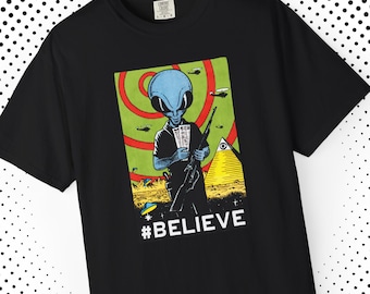 Camiseta retro de conspiración alienígena: cómic de ciencia ficción vintage - Colores cómodos