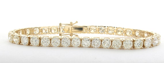 10 Carat Diamond Tennis Bracelet set in White Gold
