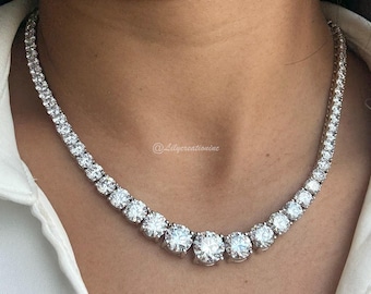 Big Diamond Tennis Necklace. Diamond Graduated Tennis Necklace. Big Graduated Diamond Necklace. 40 Carat Graduated Diamond Necklace
