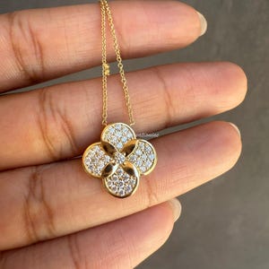 Yellow Gold Diamond Necklace. 14K Yellow Gold Diamond Necklace. Flower Diamond Necklace, Natural Diamond Necklace.