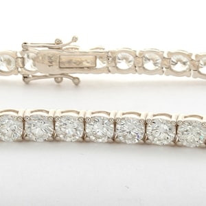 12 Carat Diamond Tennis Bracelet, Diamond Tennis Bracelet for Womens 12 Carat. Huge Diamond Tennis Bracelet. White Gold Tennis Bracelet.