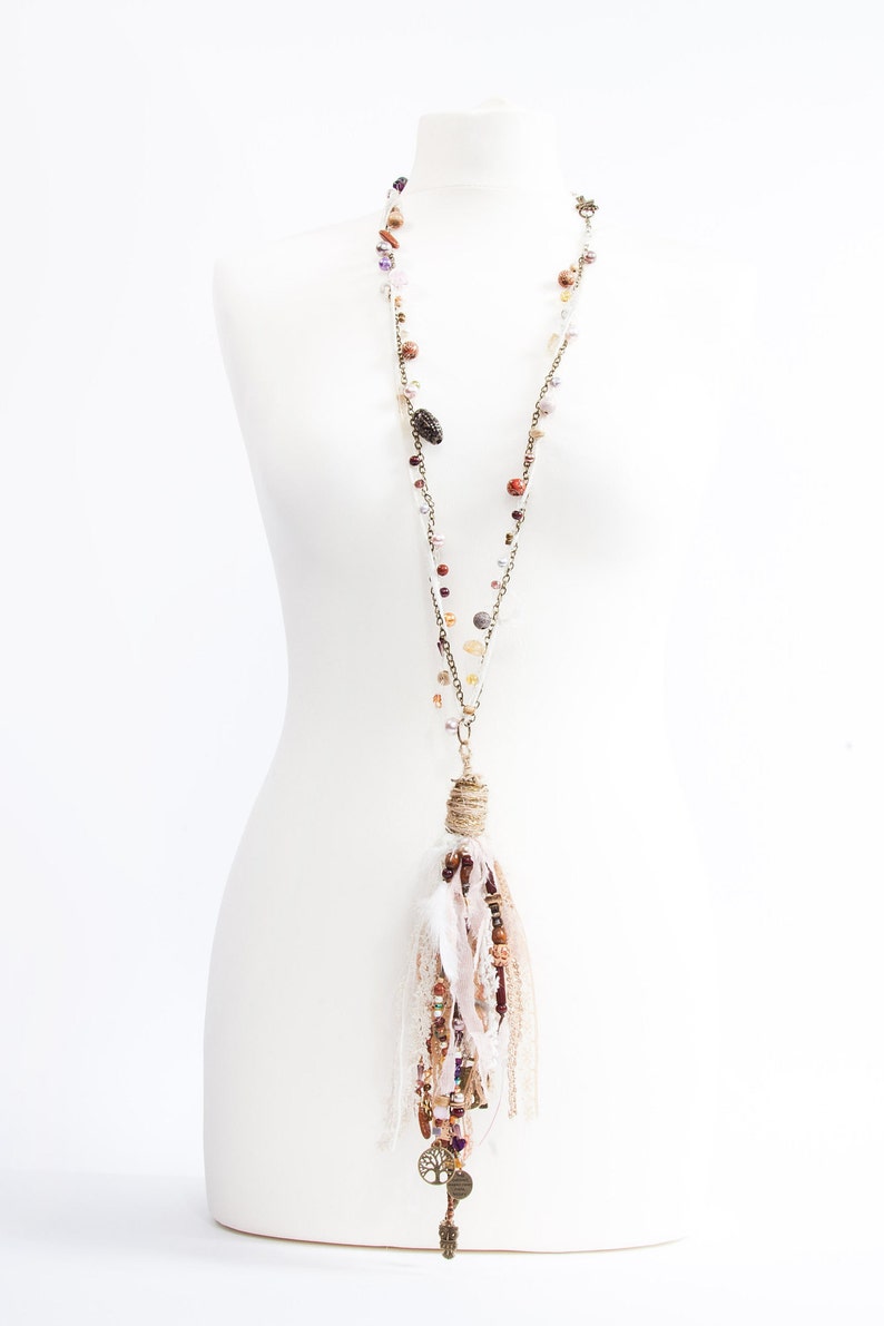 LADY LACE Mixed fibre necklace with recycled sari silk and beads.