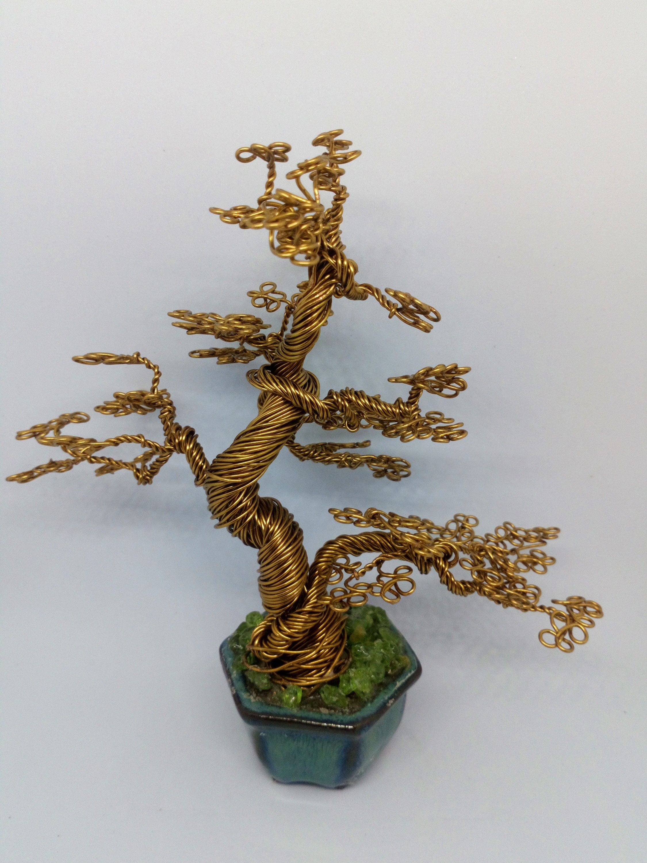 Arbre bonsaï en péridot