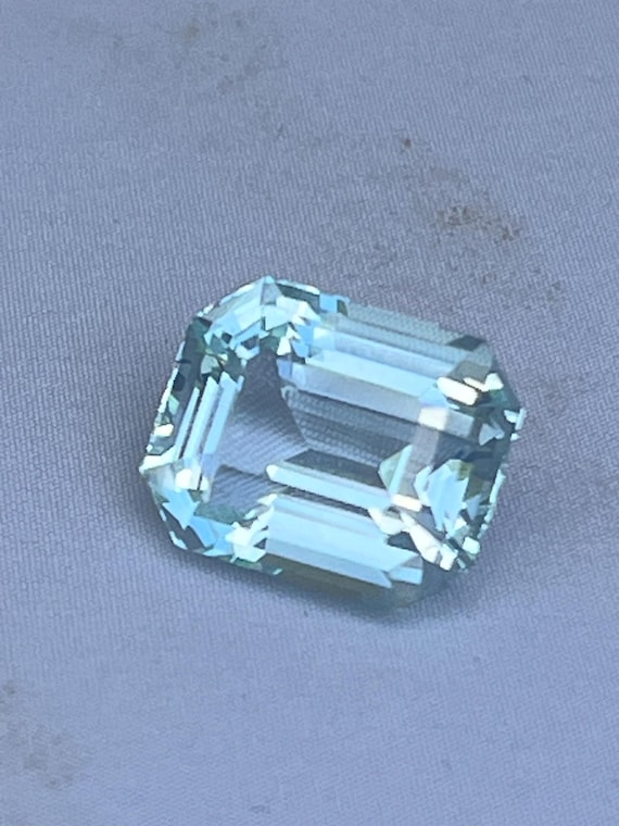 Natural Aquamarine 18.63 Ct – Emerald Cut Sea Foam Light Blue – Clean, No Inclusions – Madagascar Gemstone – Free Express Shipping