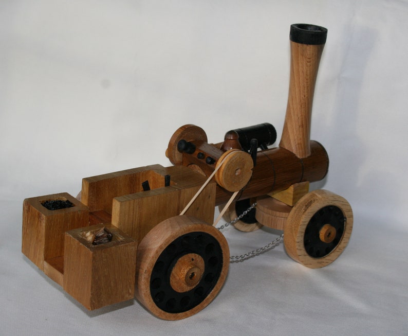Wood traction engine Steam engine in wood,