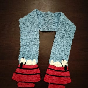 Doghouse Scarf