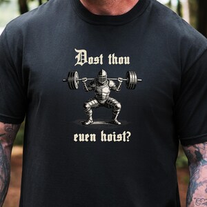 Comfort Colors® Medieval Knight Gym Tee: 'Dost Thou Even Hoist Bild 6