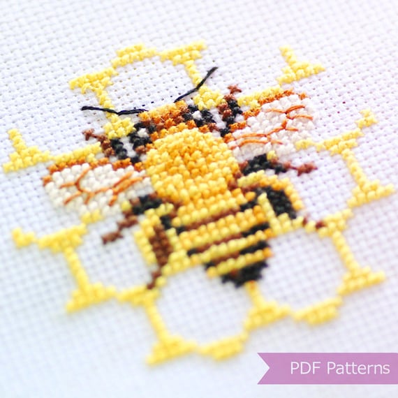 Pixel Bee for Cross Stitch Pattern Stock Vector - Illustration of