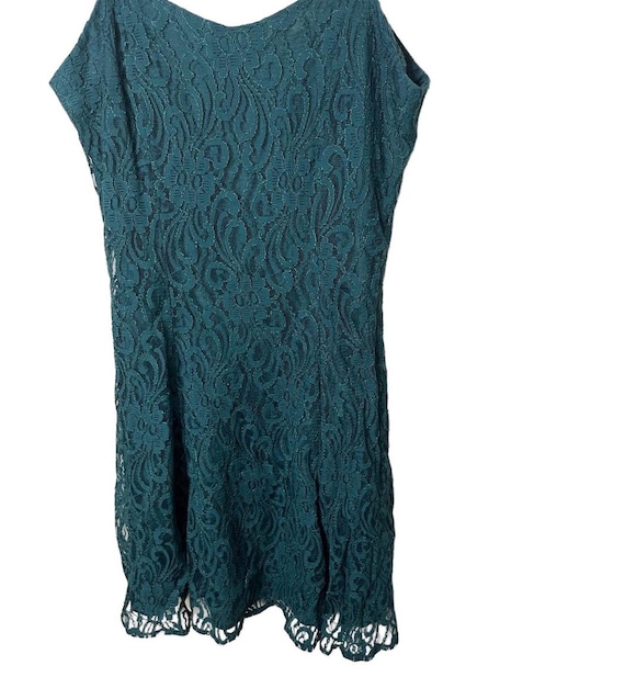 all that jazz green dress lace Alex Evenings Noel Corded Lace Gown Hunter Green / 4 main image 1