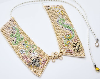 Collar necklace. Crystal necklace. Handmade necklace. Honey bee necklace. Honeycomb necklace. Swarovski Crystal. Statement necklace.