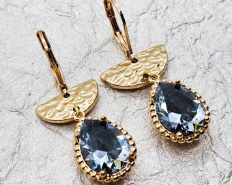 African topaz. Topaz earrings. Dark topaz. Gold earrings. Faceted topaz. Hammered gold. Tear drop stone. Topaz. Handmade. Gift for women.