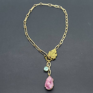 Gold chain necklace. Large gold chain. Geode necklace. Pink Geode. Large crystal necklace. Long gold chain. Y necklace. Raw Geode. Crystal.