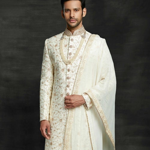 Indian Wedding Sherwani for Groomgroom 