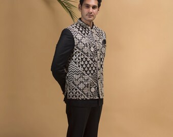 Schwarze Farbe Jodhpuri Anzug, Jodhpuri Anzug, Herrenanzüge, Herren Hochzeitskleid, Herren Hochzeitsanzug, Bräutigam Hochzeitsanzug, indisches Hochzeitskleid, Männer Jodhpuri