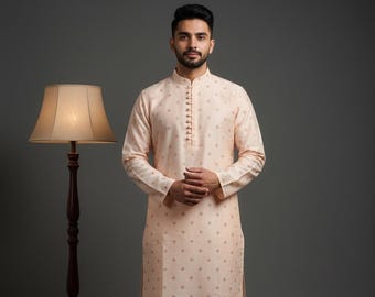 Pigiama Kurta in seta color pesca, ricamo in filo e zari, abito da sposa indiano