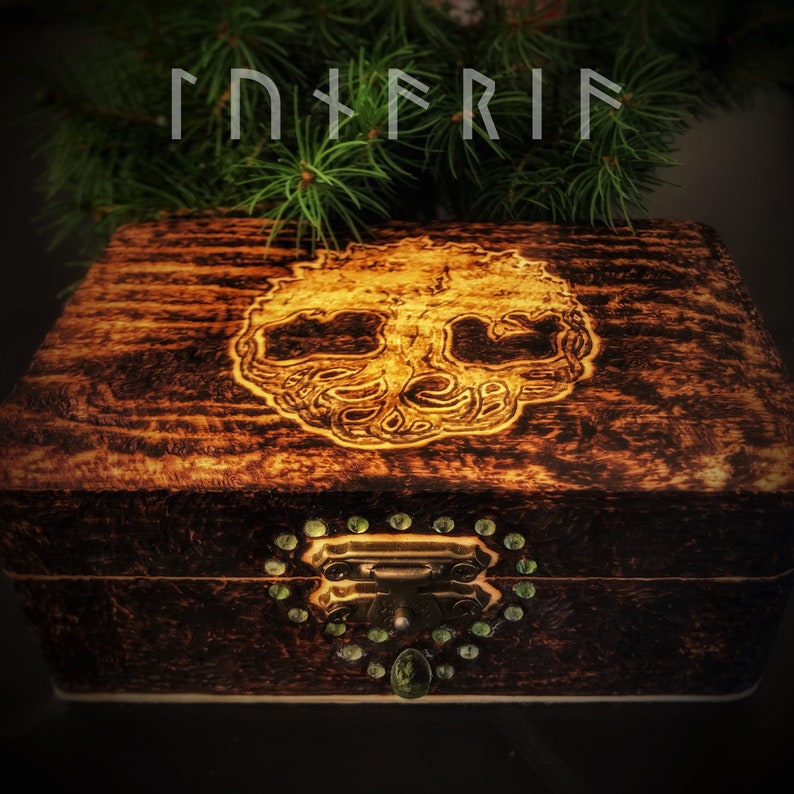 Runebox Yggdrasill woodburning Wooden box Yggdrasill box