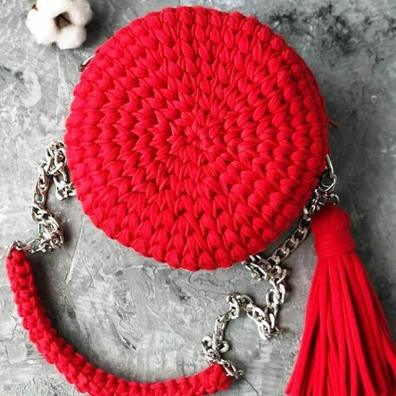 crochet macaron bag