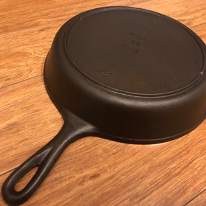 Lodge #8 Skillet