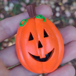 Jack O Lantern Pin, Halloween Kürbis, leuchten im Dunkeln, Herbst Schmuck, Halloween Brosche