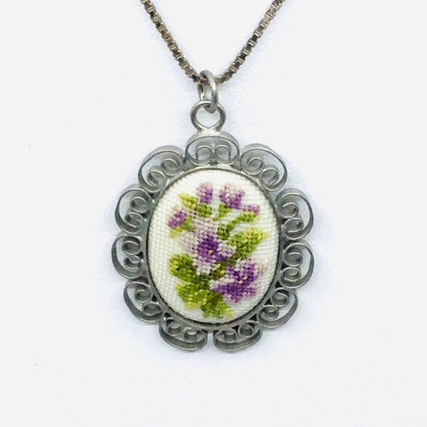 Vintage Mini Floral Needlepoint Pendant Necklace 925 Silver Chain Italy