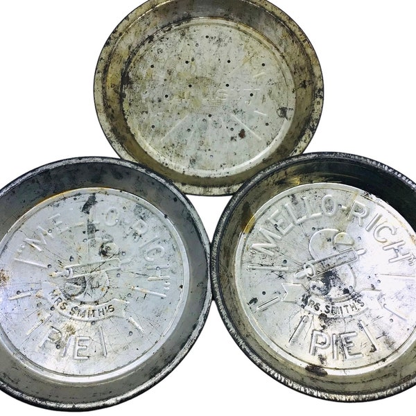 Antique Pie Tins Pans 1 Crusty & 2 Mrs Smiths Mello-Rich Vintage Rustic Country Farmhouse Kitchen Decor