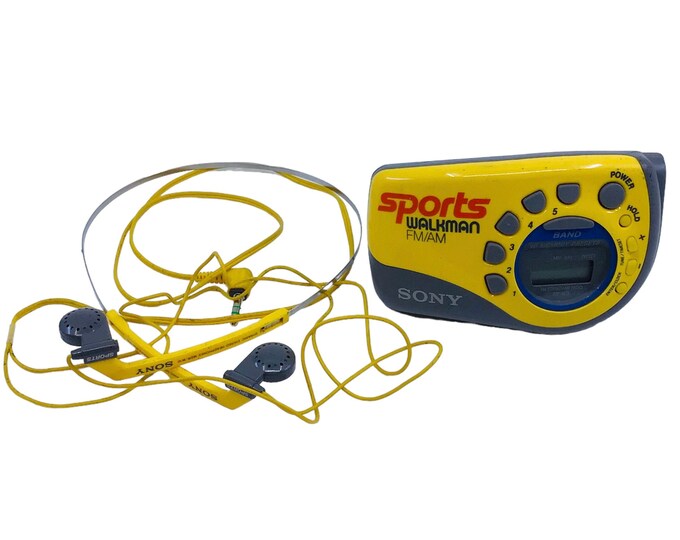 Vintage SONY Sports Walkman AM FM Radio Yellow W/ Wrist Arm Band