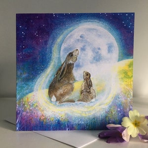 Carte de voeux lièvres observation de la lune mère et bébé, nouvelle carte pour bébé garçon ou fille, carte de fête des mères, art lièvre et lune, joli décor pour chambre d'enfant