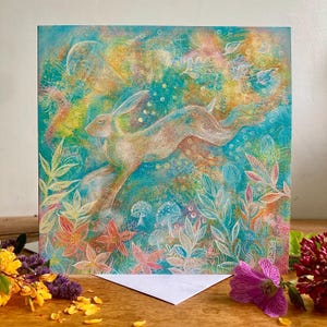 Leaping Spring Hare Magical Greetings Card, ‘Formschieber’, Pagan Whimsical Hase Art, Hase und Frühlingsblumen Karte