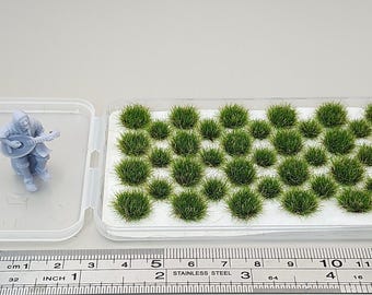 JHT - Summer Green Model Grass Clusters - Self Adhesive Grass Tufts - 5mm height x 3/9mm base