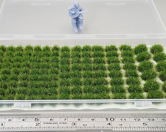 JHT - Summer Green Model Grass Clusters - Self Adhesive Grass Tufts - 5mm height x 8/10mm round, 8x12mm/10x15mm oval base