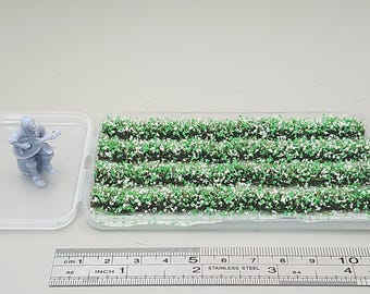 JHT - Snowflake Green Strip Flower Cluster - Self Adhesive Grass Tufts - 8mm height x 108mm long 4per pack
