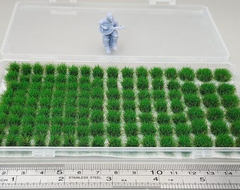 JHT - Summer Green Model Grass Clusters - Self Adhesive Grass Tufts - 8mm height x 8/10/12mm round base