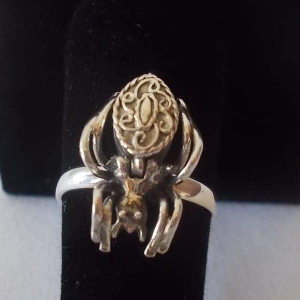 Sterling Silver~Poison Ring~Spider~925 Fine Jewelry~Size~7~Locket~Pill Box Ring~Mens~Womans~Harley Rider~Old Hippie~4.6gm.