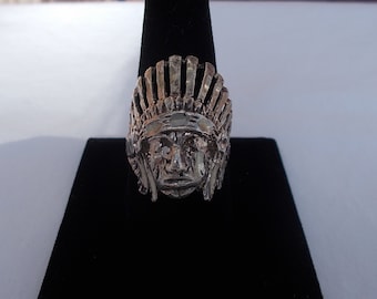 Vintage~Sterling Silver~Hand~Hammered~Chief~Ring~Indian~Chief~Headdress~Native~American~Chief~Sz.~10 1/2 Fine~925~Mens~Jewelry~7.8gm.~Mexico