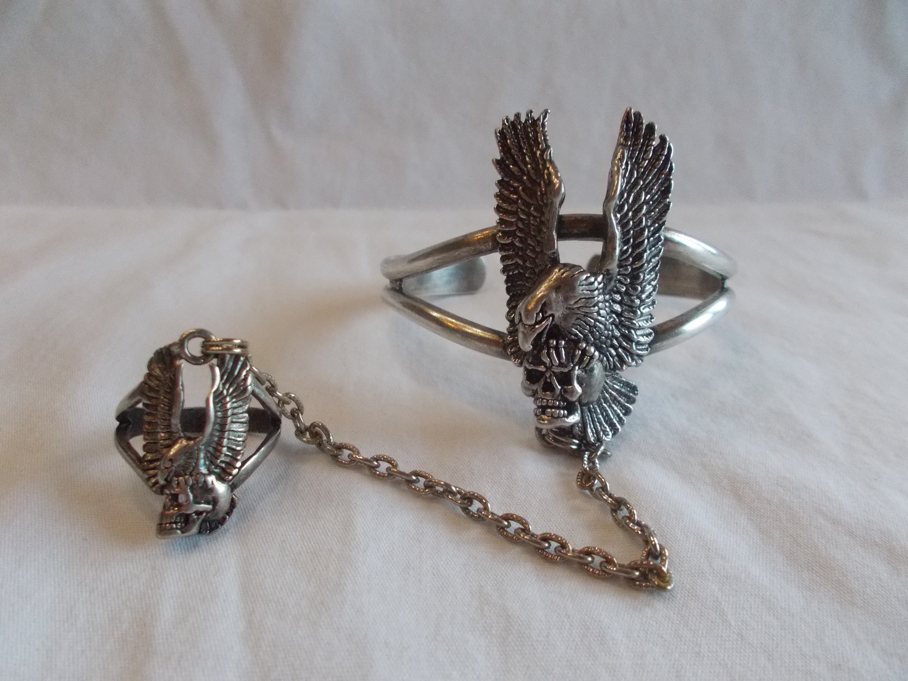 Native American Jewelry Huge Flying Eagle Sterling Silver Heavy 90 Gram Cuff Bracelet Native American Jewelry Huge Flying Eagle Sterling Silver Heavy 90 Gram Cuff Bracelet