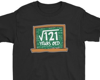 Racine carrée de 121, chemise âgé de 11 ans d’anniversaire, cadeau pour anniversaire 11, T-Shirt à manches courtes de la jeunesse