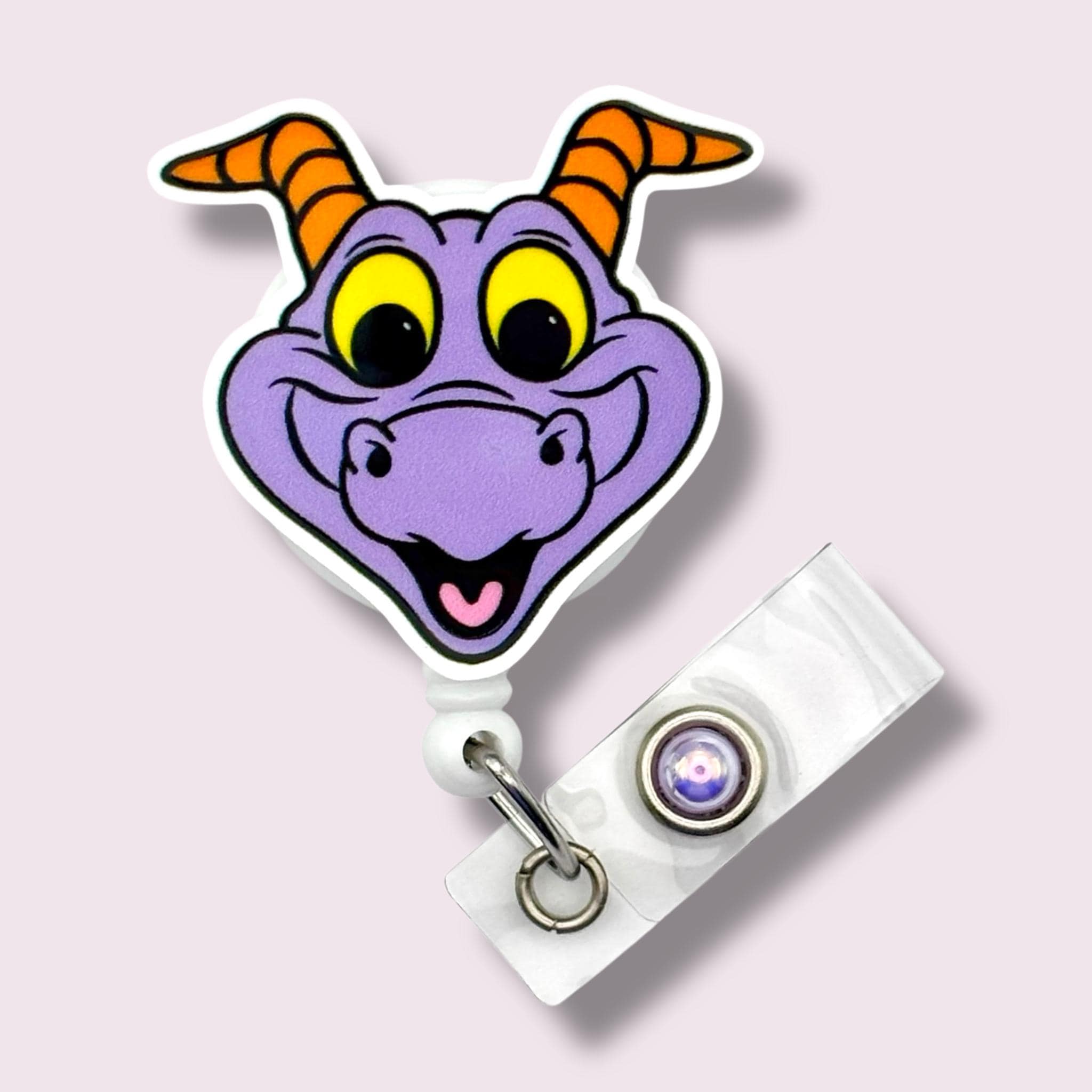 フィグメント バッジリール、キャラクター格納式バッジリール、バッジホルダー、回転クリップ、ベルトクリップ、MRI 対応セーフ、ストラップ、アイコンキャラクター、エプコット