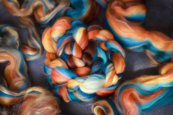 Roving / Merino Wool Tops / Blends wool for spinning and felting / Handblended Wool / Hand-drawn wool / sunset canyon