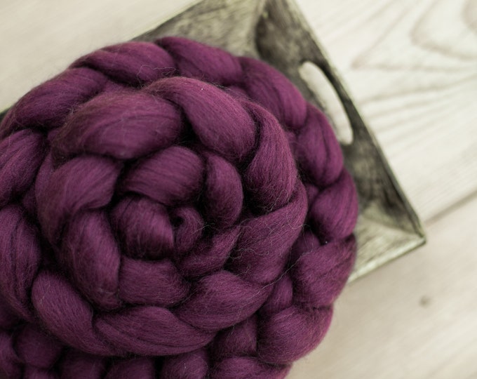 Combed wool fibers for spinning and felting / dolls hair / wool XXL / roving wool / felting wool / 27 microns / burgundy No.112
