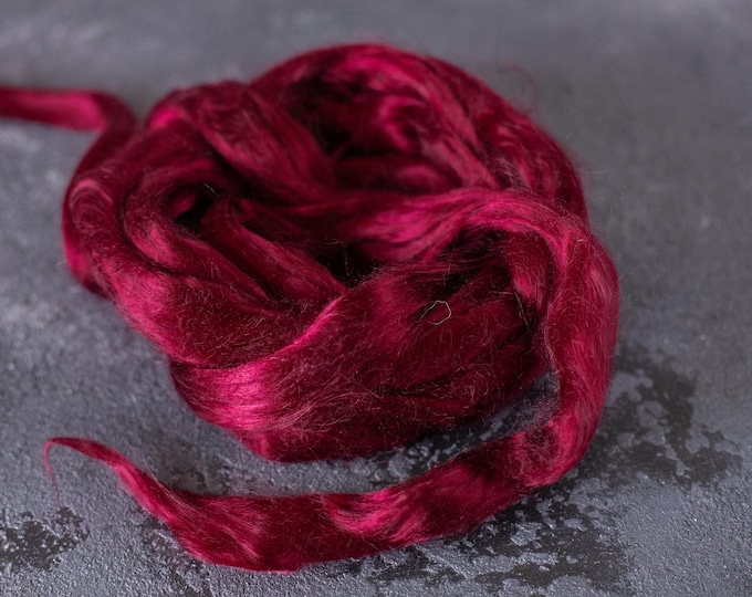 Tencel wine red / for spinning and felting / Tencel tops Vegan