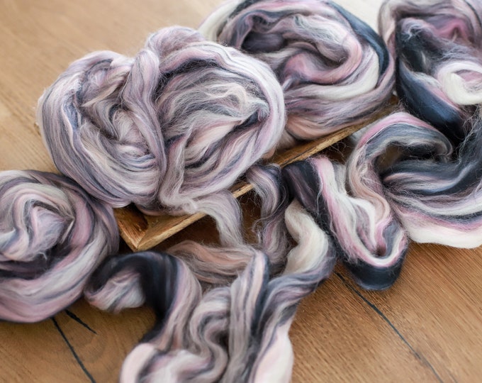 Sample combed top / Roving / Merino Wool Tops / Blends wool for spinning and felting / Handblended Wool / Hand-pulled wool