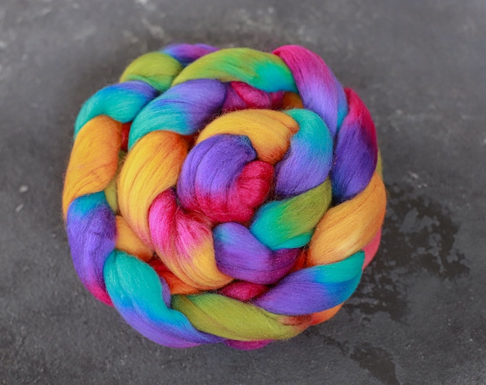 Combed wool fibers for spinning and felting / dolls hair / roving wool / felt wool / for spinning and felting / purple, blue, orange, green, red