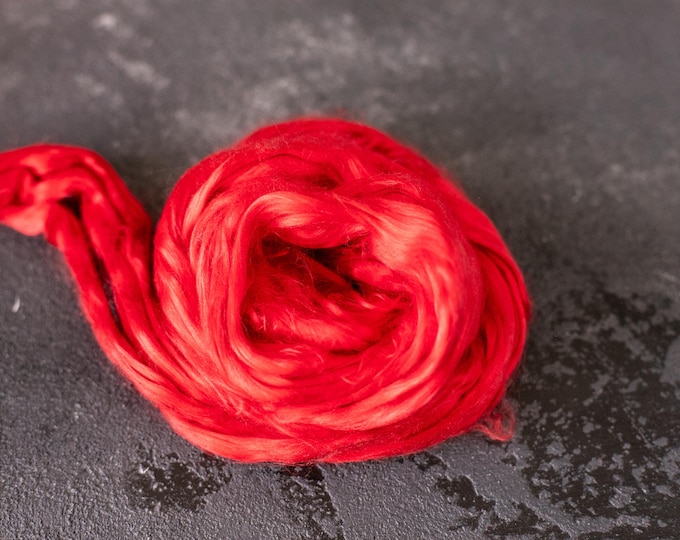 Mulberry silk red / for spinning and felting / mulberry silk tops