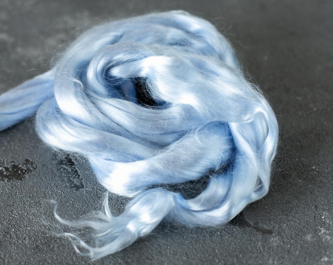 Tencel light blue / for spinning and felting / Tencel tops Vegan