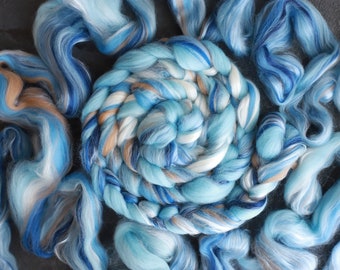 Silk Wool Roving / combed top / for spinning and felting / sea weave / The Wave
